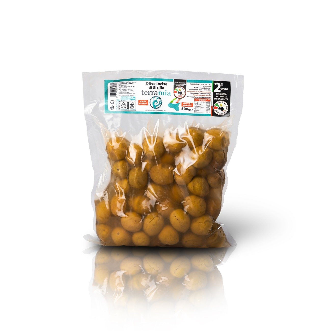 Olive verdi calibro Colossal incise varietà Nocellara del Belìce in salamoia lavorazione acqua e sale
