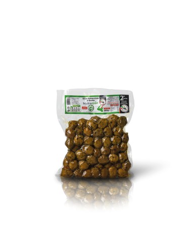 Olive calibro Colossal incise/schiacciate varietà Nocellara con aromi secchi , tra i calibri più grossi della Nocellara
