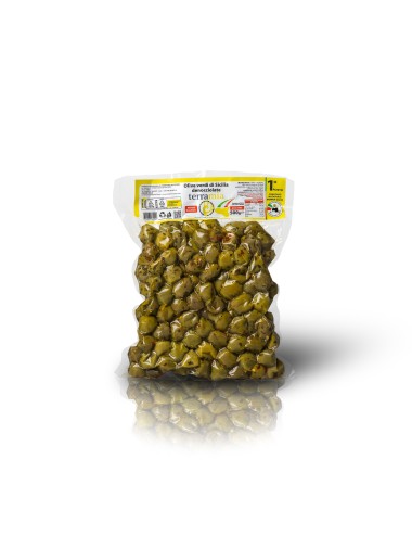 Olive dolci denocciolate aromatizzate varietà Nocellara